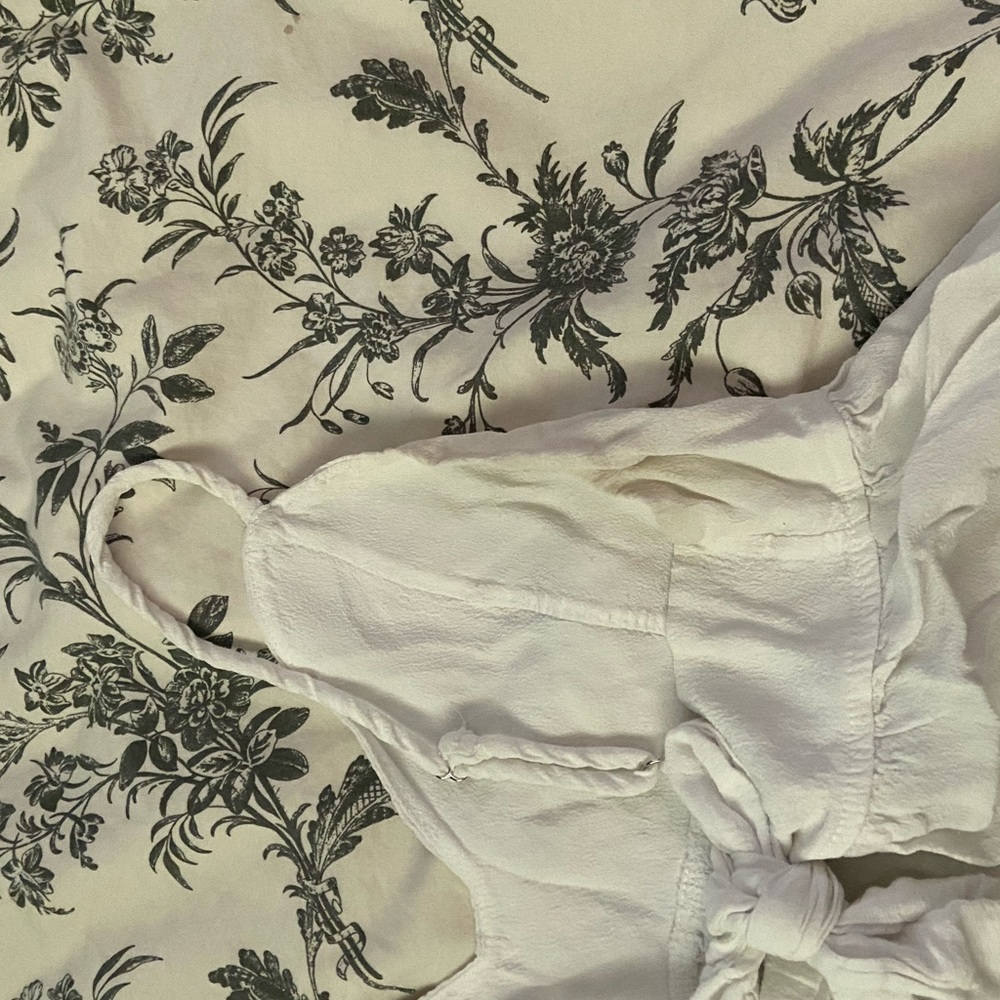 White Brandy Melville Babydoll Top - Picture 4 of 6